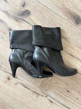 Style & Co. Black Fold-Over Leather Mid-Heel Ankle Boots